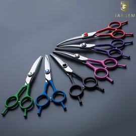 JARGEM – MAYA Rózsaszín szuperkönnyű hajlított kutyakozmetikai olló 5,5” (14 cm)